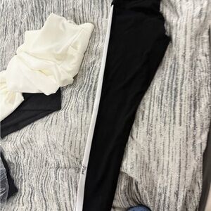 PINK Victoria's Secret Black and White Leggings